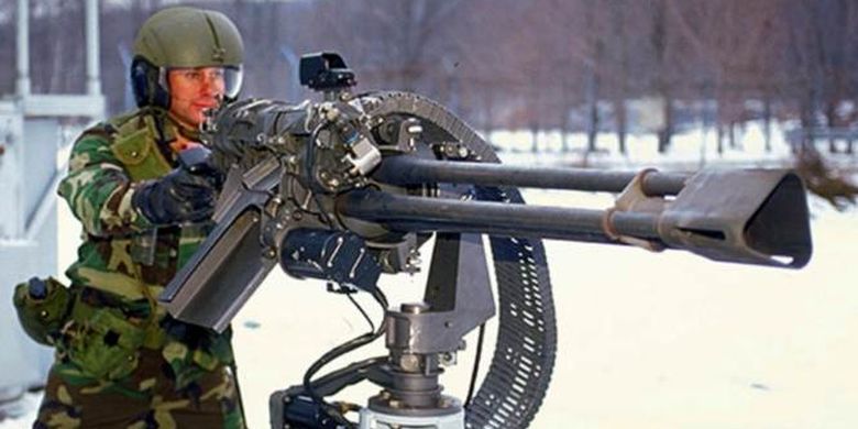 Ulasan M240B: Senapan Mesin Besar Ini Hebat untuk menembak Tapi Sangat Berat